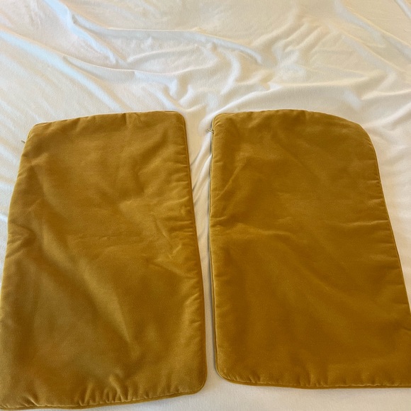 Pierre Frey Indiana Pillows - Set of 2 - Picture 3 of 7